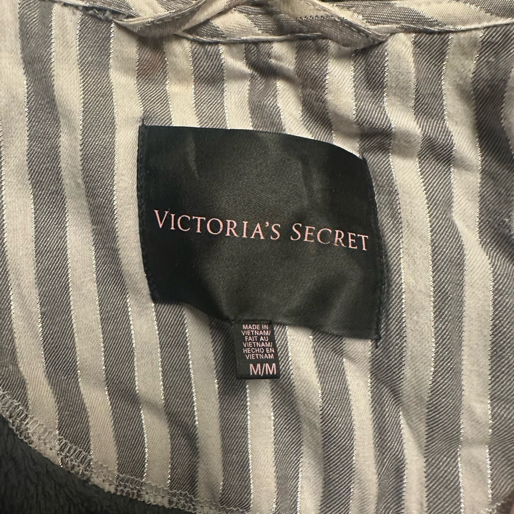 Victoria's Secret Gray Robe - Picture 3 of 5